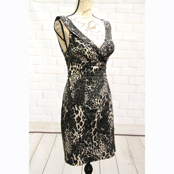 Guess Animal Print V-Neck Bodycon Dress - 7 - Picture 4 of 11